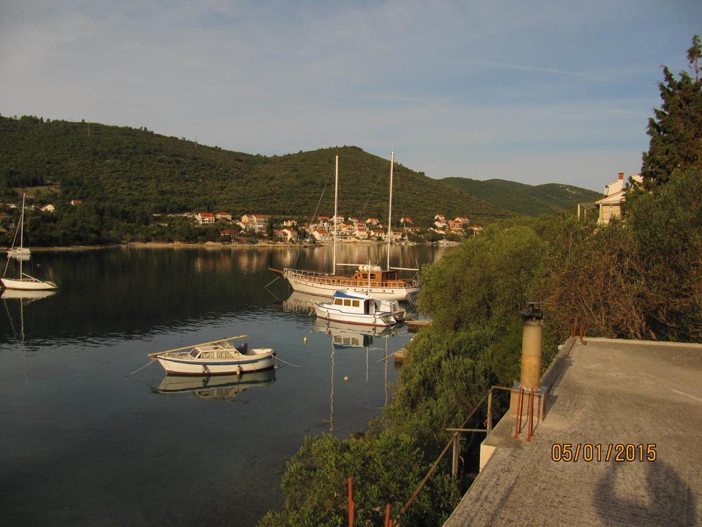 Apartmans And Rooms Dunjini Dvori Korcula Town Exterior foto