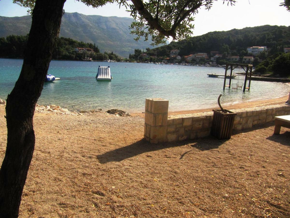 Apartmans And Rooms Dunjini Dvori Korcula Town Exterior foto