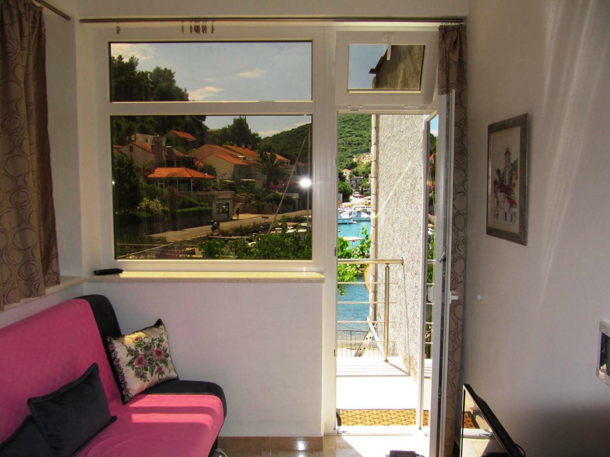 Apartmans And Rooms Dunjini Dvori Korcula Town Exterior foto