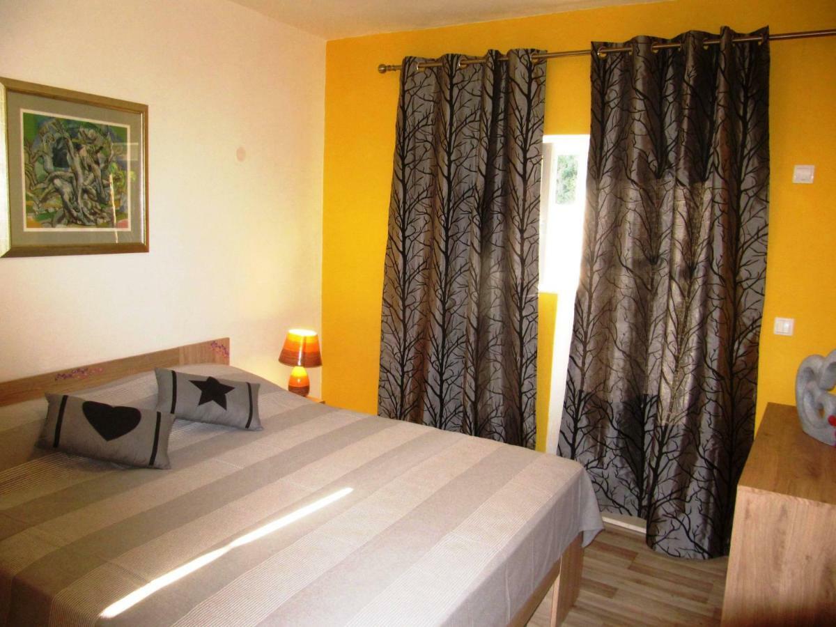 Apartmans And Rooms Dunjini Dvori Korcula Town Exterior foto
